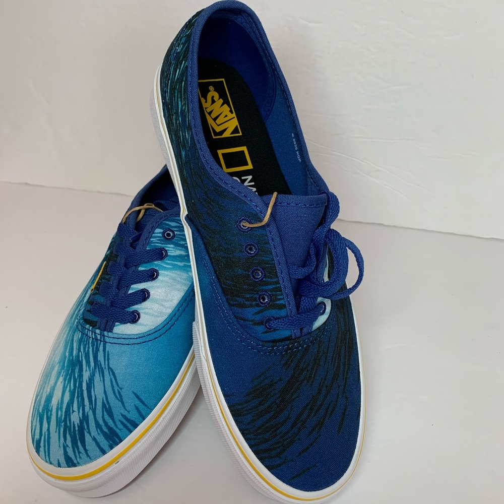 Authentic - Picture 11 of 12